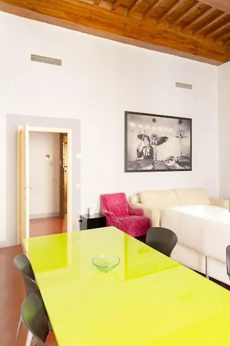 Elegant Apartment Near Piazza Della Signoria Florenz