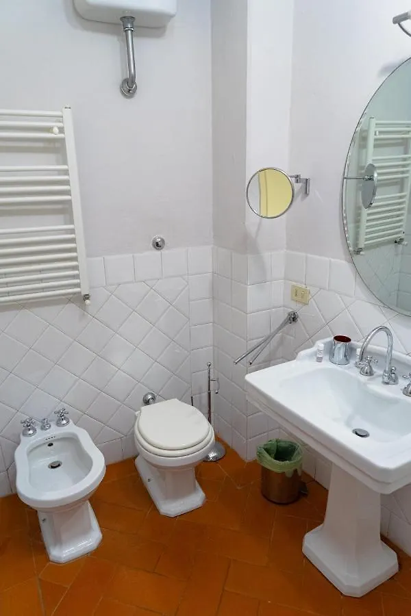 Elegant Apartment Near Piazza Della Signoria Florenz
